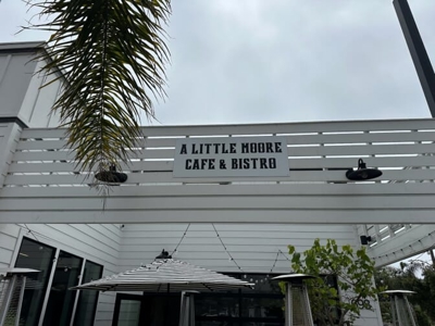 Building Signs Photo